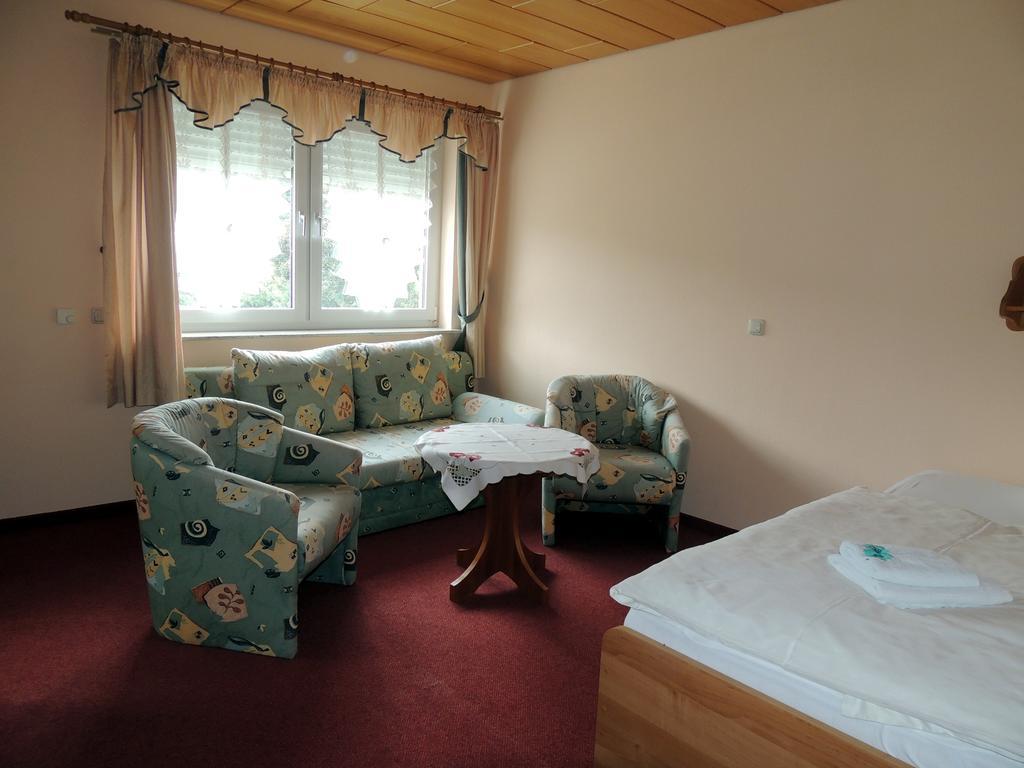 Gaestehaus Am Hirtenberg Breitenbrunn/Erzgeb. Extérieur photo